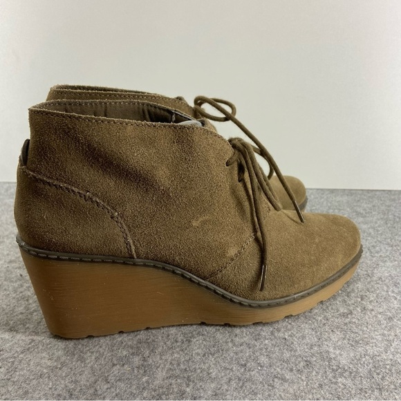 Clarks Lace Up Khaki Green Suede Wedge Booties Women’s Size 6 - Picture 5 of 10